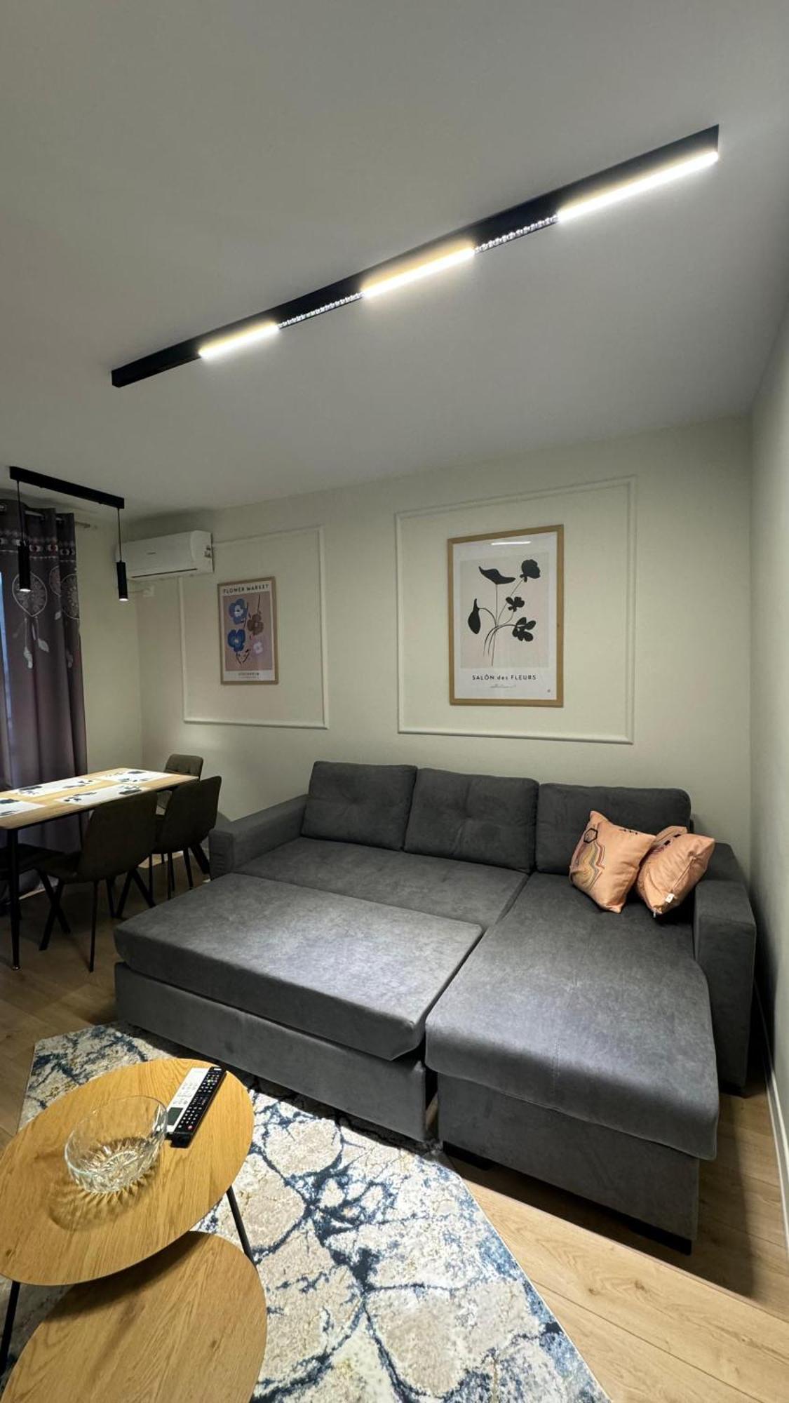 Charming Comfort Apartment Tirana Eksteriør billede