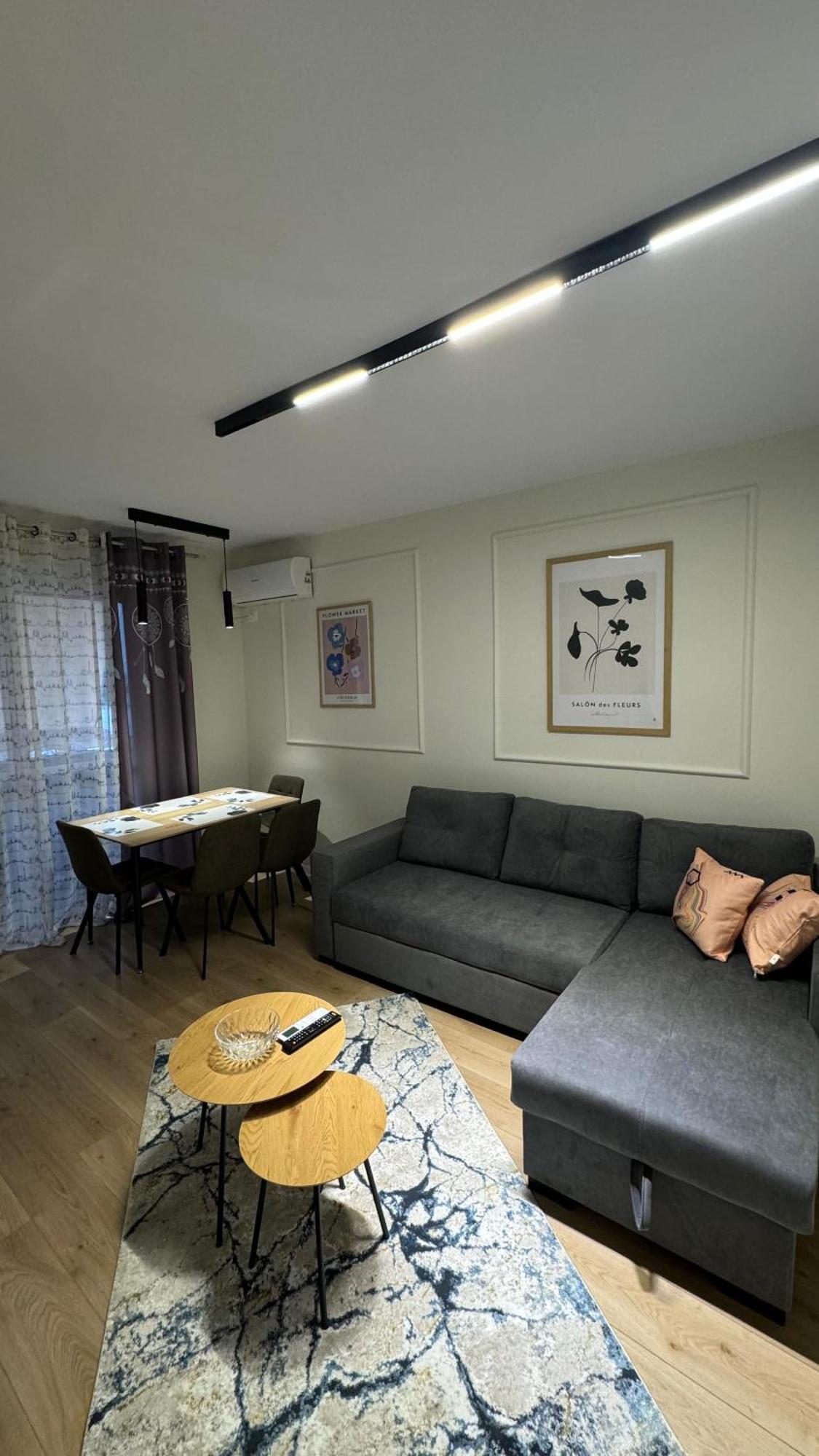 Charming Comfort Apartment Tirana Eksteriør billede