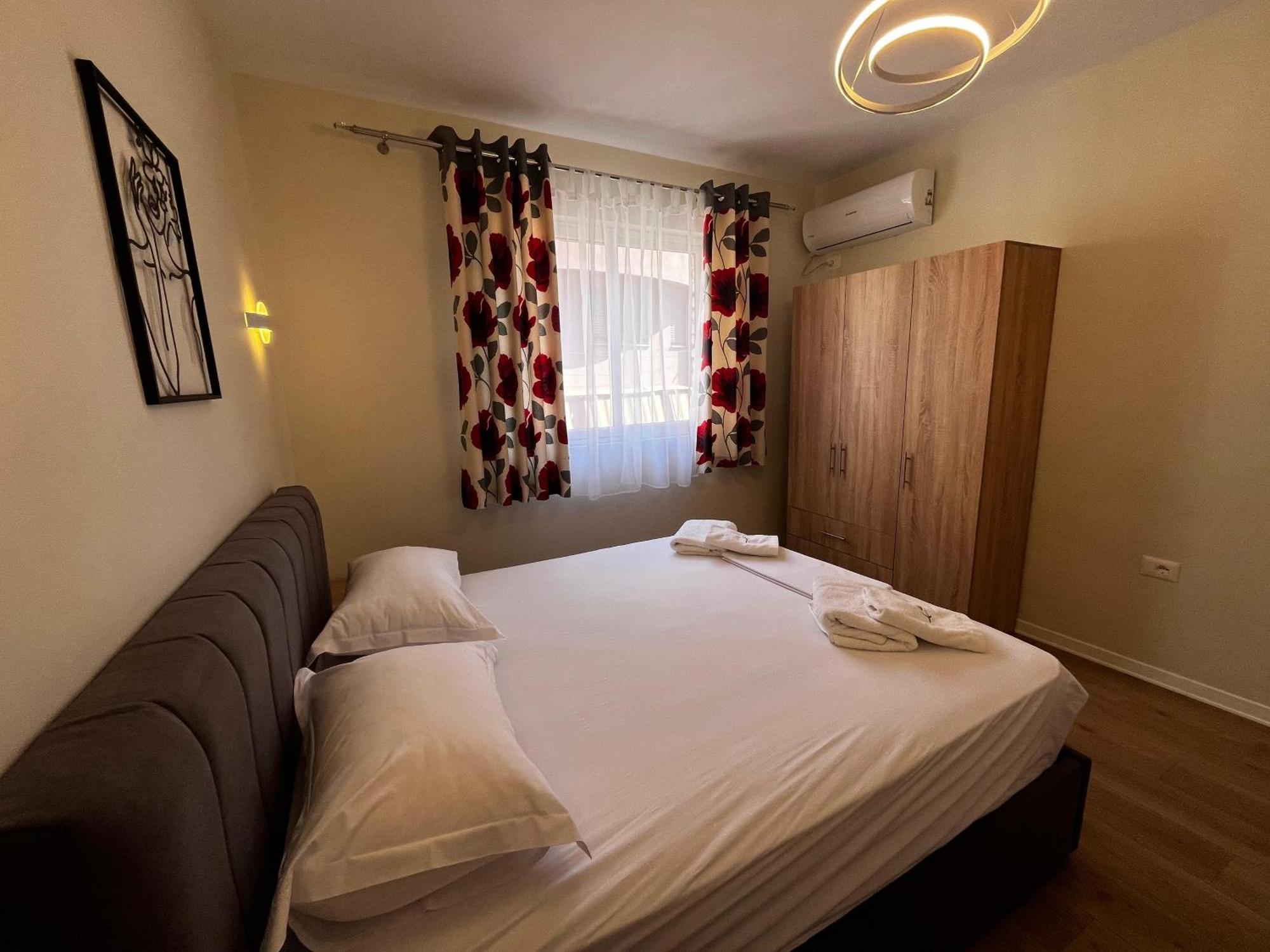 Charming Comfort Apartment Tirana Eksteriør billede