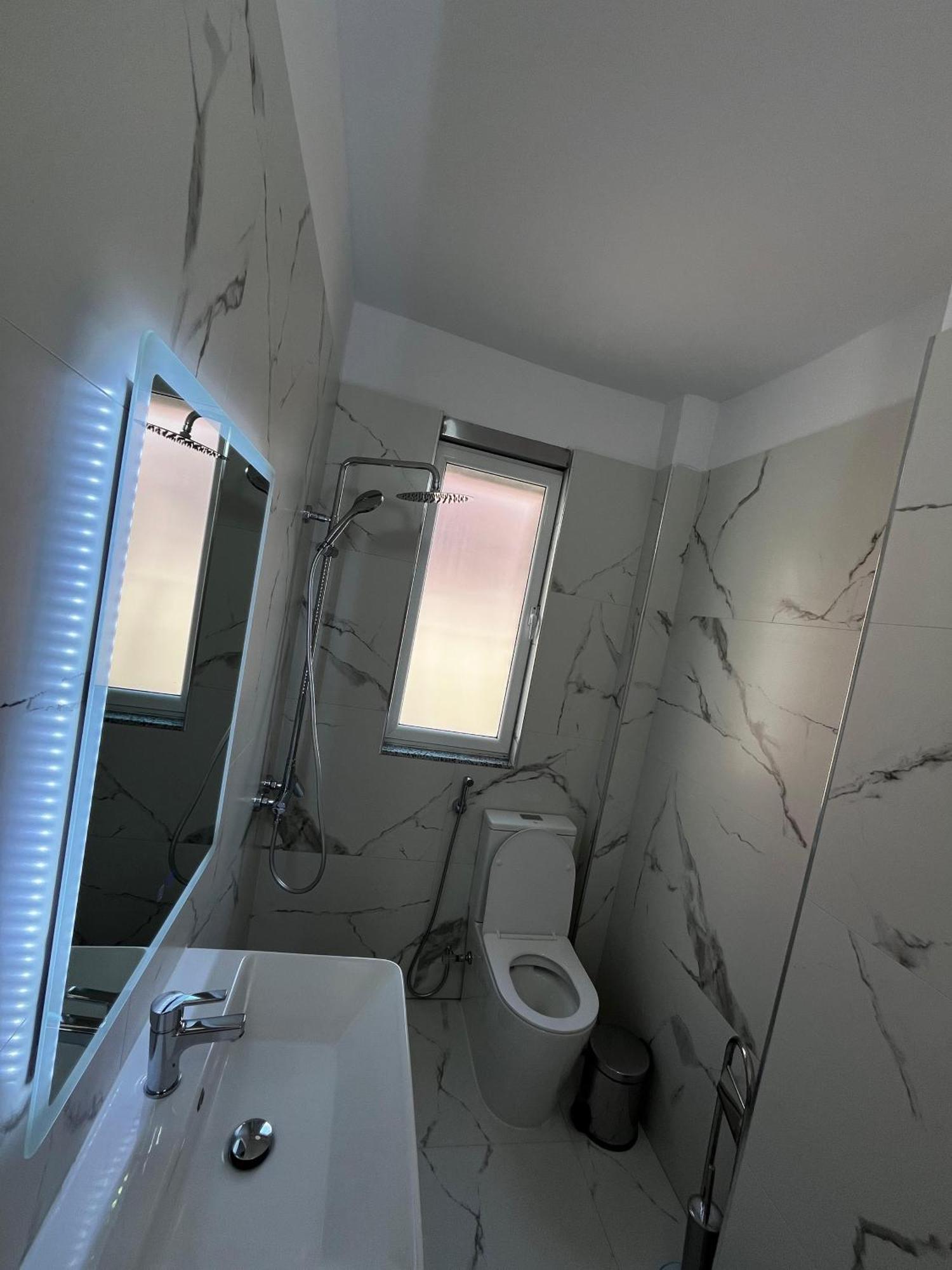 Charming Comfort Apartment Tirana Eksteriør billede