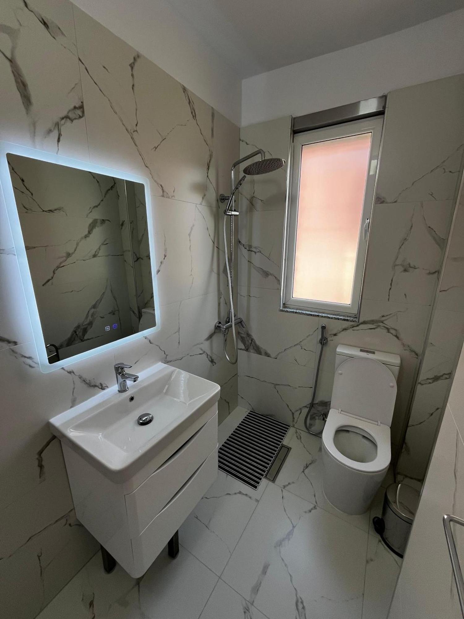 Charming Comfort Apartment Tirana Eksteriør billede