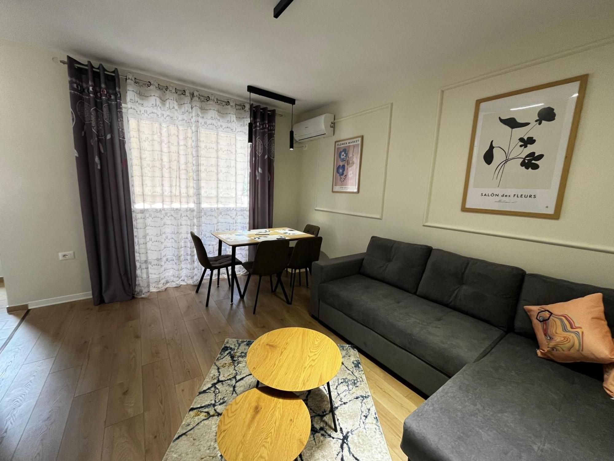 Charming Comfort Apartment Tirana Eksteriør billede