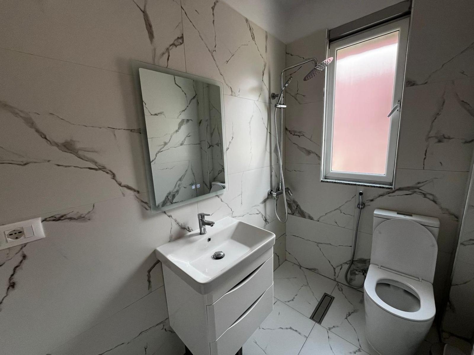 Charming Comfort Apartment Tirana Eksteriør billede